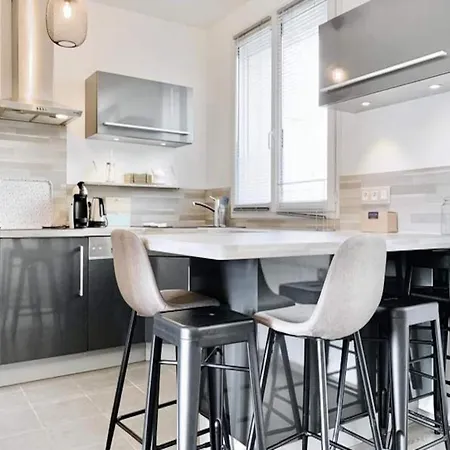 Apartment For 2 People Grenoble